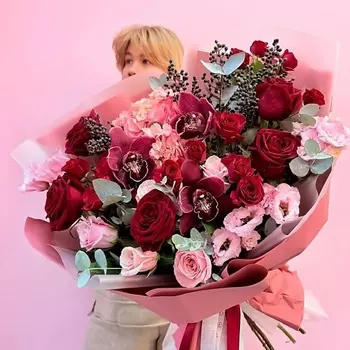 ЗАЦВЕТАЙ. ЦВЕТОЧНЫЙ БУТИК Премиум букет «Мелодия страсти»