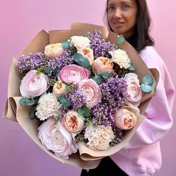 ЗАЦВЕТАЙ. ЦВЕТОЧНЫЙ БУТИК Премиум букет «Неприличная роскошь » сирень,ранункулюс,роза Дэвида Остина