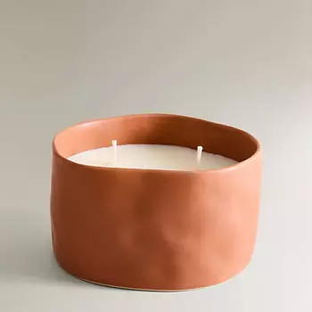 ZARA HOME Ароматическая свеча musk rose 500.0