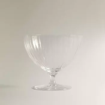 ZARA HOME Чашка для мороженого с рельефным дизайном.