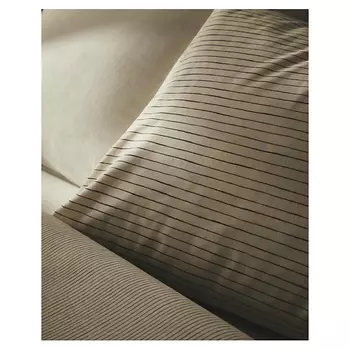 ZARA HOME Двусторонняя наволочка в полоску 50 x 75 см