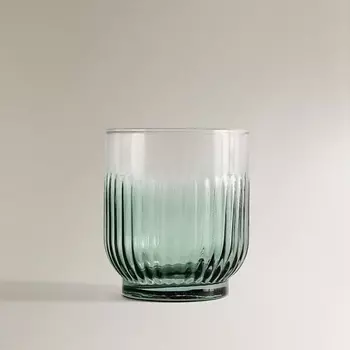 ZARA HOME Граненый стеклянный стакан