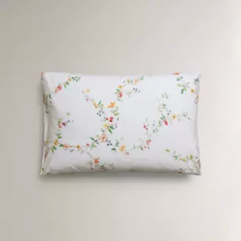 ZARA HOME Наволочка из перкаля с цветочным принтом 200 нитей 50 x 75