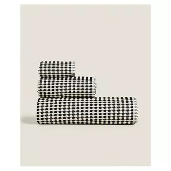 ZARA HOME Текстурированное хлопчатобумажное банное полотенце