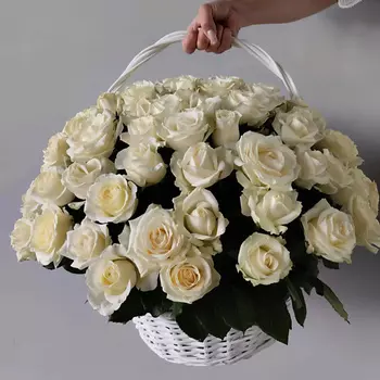 ЗОЛОТАЯ АУРА Композиция из роз "Рафаэлло"