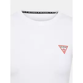 Футболка GUESS