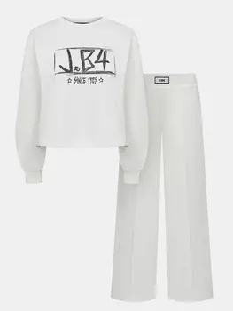Спортивные костюмы J.B4
