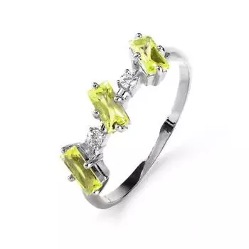 Кольцо с хризолитами и фианитами Линии Любви