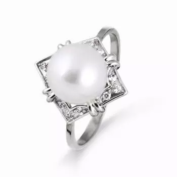 Кольцо с жемчугом и фианитами Линии Любви