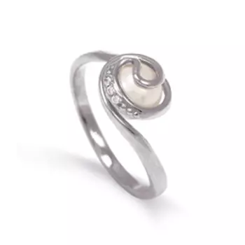 Кольцо с жемчугом и фианитами Линии Любви