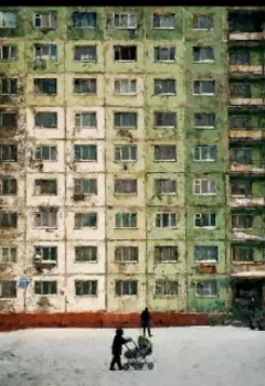 Лаз в углу двора