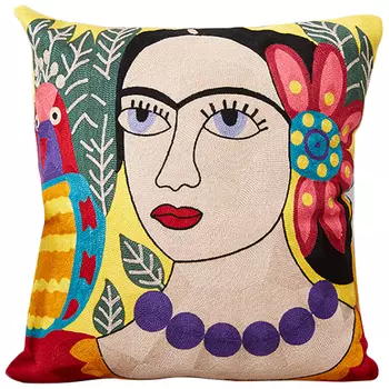 Декоративная подушка с вязаным изображением Frida Kahlo