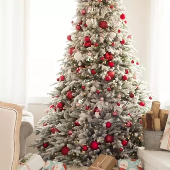 Дизайнерская Елка Украшенная Красными Шарами Red Christmas Balls