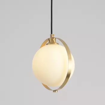 Подвесной светильник в кольцевом каркасе POISE