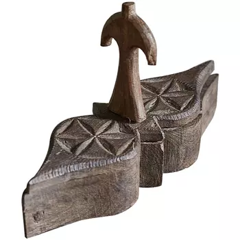 Старинная индийская шкатулка Antique Indian Box