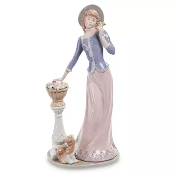 Статуэтка фарфоровая Леди Charming Statuette