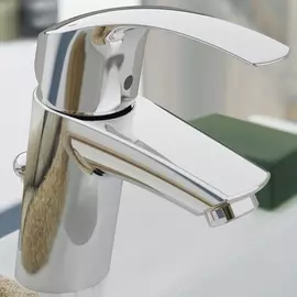 Смеситель для раковины GROHE Eurosmart New с цепочкой, хром