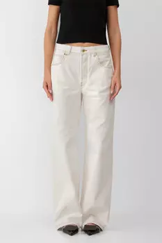 Джинсы Jacquemus Модель Le De-Nimes