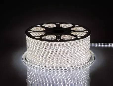 100м. Комплект светодиодной ленты холодного цвета 6400K 2835 4,4W, 220V, 60LED/m, IP65 Feron LS704 26243