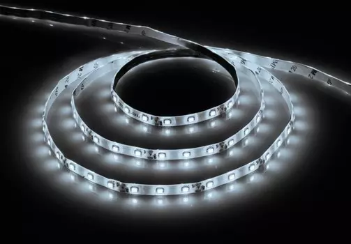 1м. Cветодиодная лента холодного цвета 6500К 2835 4,8W 12V 60LED/m IP20 Feron LS603 27744