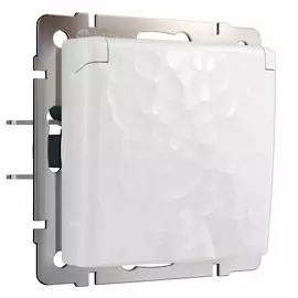 Розетка влагозащищенная с заземлением с защитной крышкой и шторками (белый) Hammer Werkel W1271201