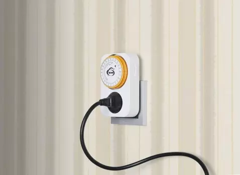 TMH-M-1 16A x1 IP20 Белый Розетка с заземлением и таймером Elektrostandard 1 гнездо 4690389032387 (a026134)