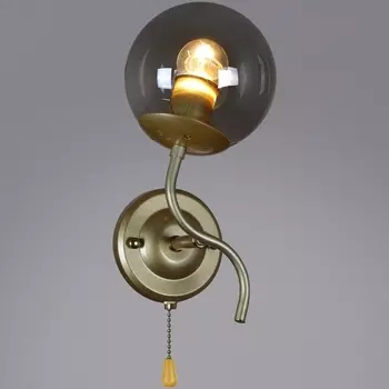 Бра с выключателем Reluce 36363-0.2-01 5038GD в форме шара