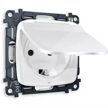 Розетка с заземлением с защит. крышкой и шторками (белый глянец) Ambrella Volt QUANT MO108010