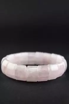 Браслет из камня. Розовый кварц