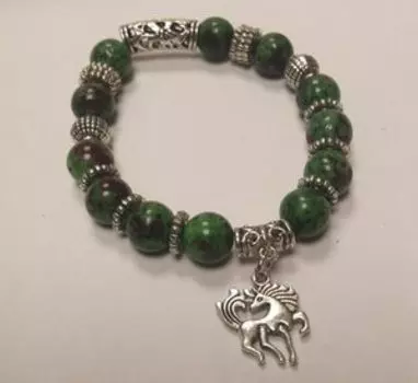 Браслет с подвеской цоизит