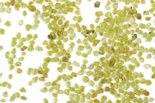 Камень Хризолит