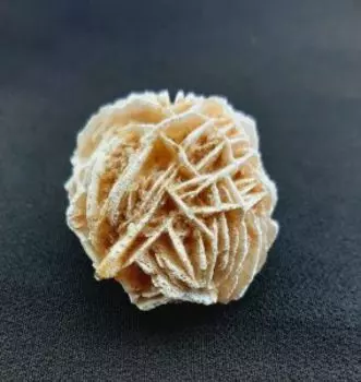 Камень Пустынная Роза