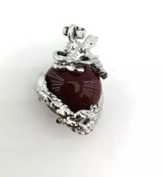 Кулон дракон с камнем маленький. Сердолик