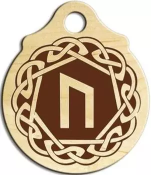 Подвеска-талисман Уруз, клен