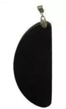 шунгитовый оберег полумесяц