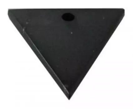 шунгитовый оберег женский треугольник