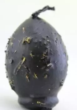 Свеча Яйцо черная с полынью