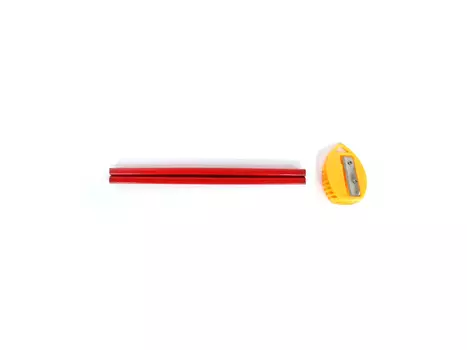 карандаш строительный UGO LOKS с точилкой 2шт