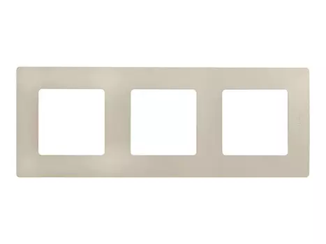 рамка 3 поста LEGRAND Etika слоновая кость