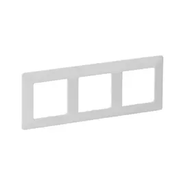 рамка 3 поста LEGRAND Valena Life белый