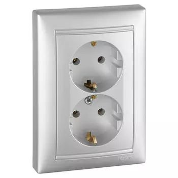 розетка 2 поста LEGRAND Valena с/з алюминий