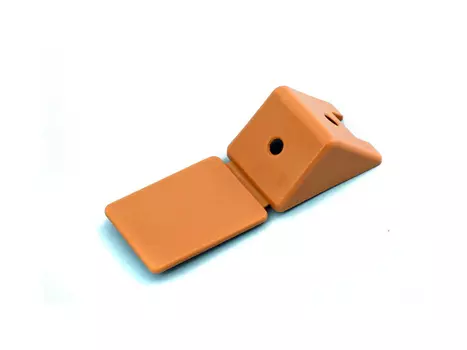 уголок монтажный 24х25мм бук 4шт