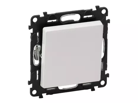 выключатель 1-клавишный LEGRAND Valena Life белый