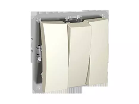 выключатель 3-клавишный LEGRAND Etika белый