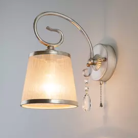 Настенное бра Eurosvet Liona 60065/1 серебро