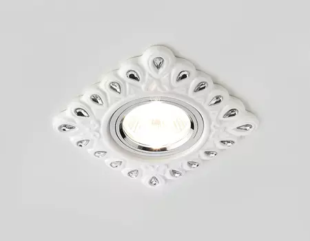 Встраиваемый светильник Ambrella D5550 W/CL белый прозрачный керамика