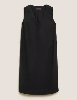 Льняное платье прямого кроя с V-образным вырезом