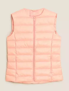 Легкий жилет с наполнителем из пуха и пера