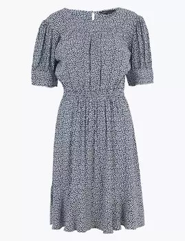 Миниатюрное платье с заниженной талией