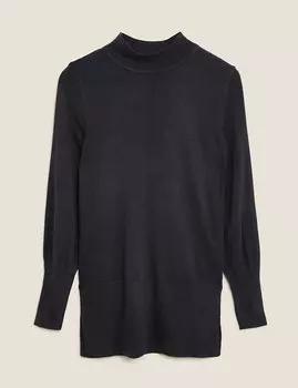 Мягкий удлиненный джемпер с воротником-стойкой